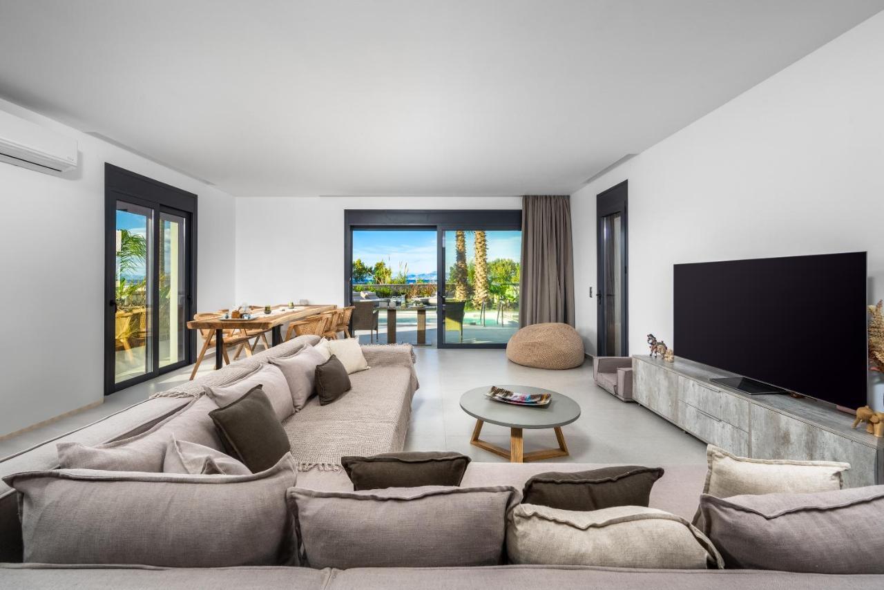 Penelope Beachfront Villa 클레마스티 외부 사진