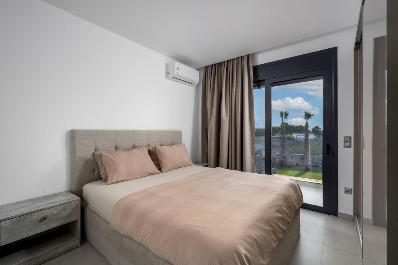 Penelope Beachfront Villa 클레마스티 외부 사진